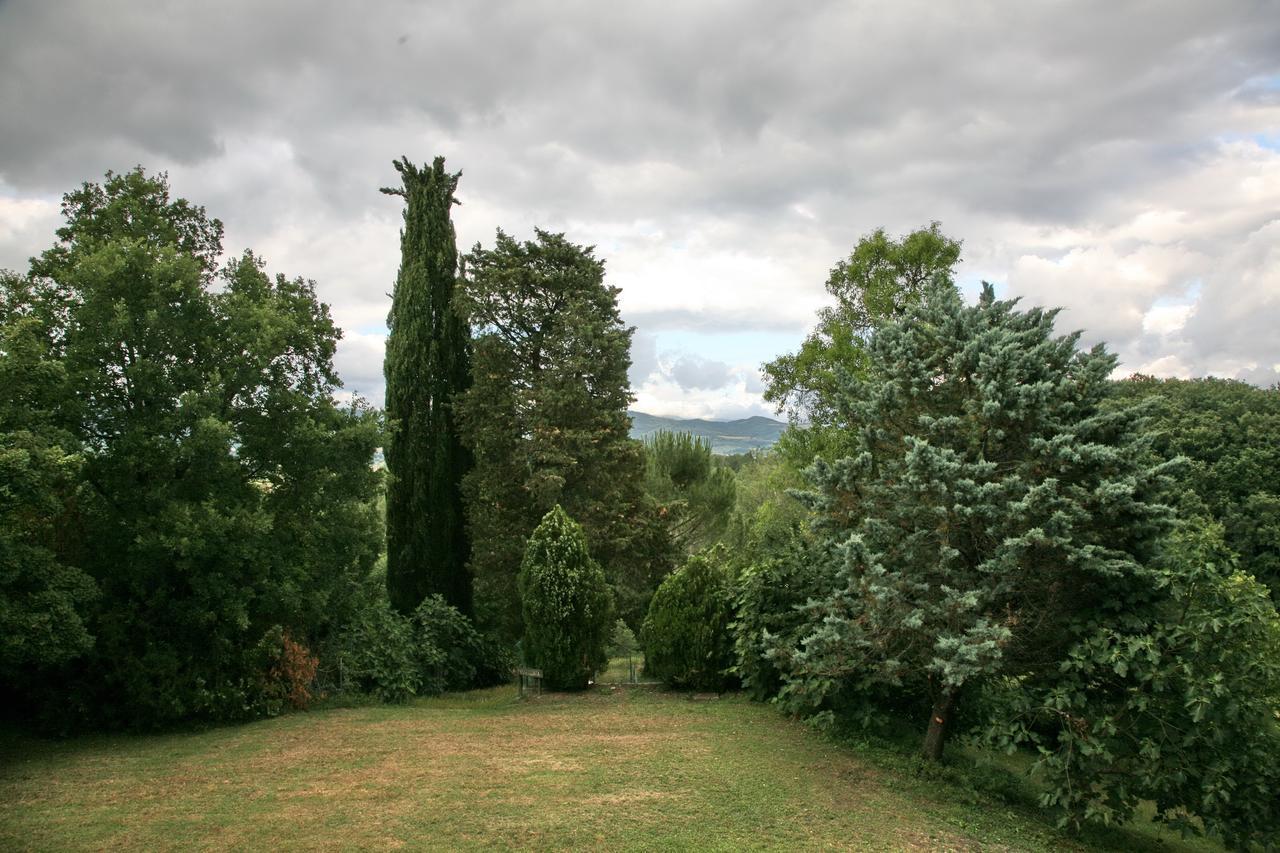 Agriturismo Villa Mozart Nel Verde Gubbio Kültér fotó