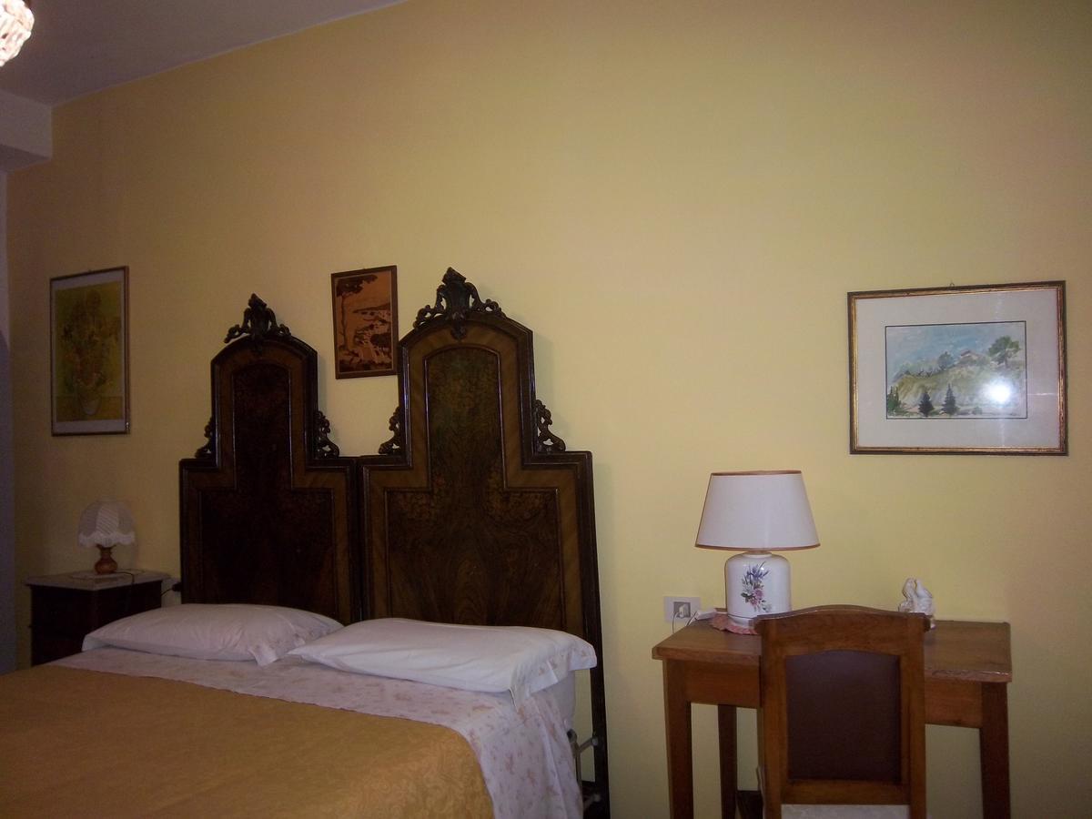 Agriturismo Villa Mozart Nel Verde Gubbio Kültér fotó