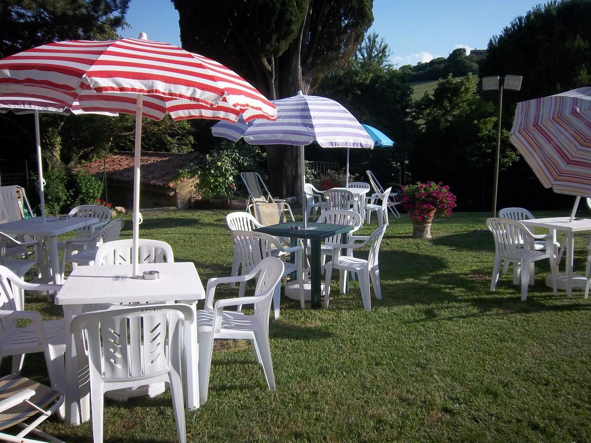Agriturismo Villa Mozart Nel Verde Gubbio Kültér fotó