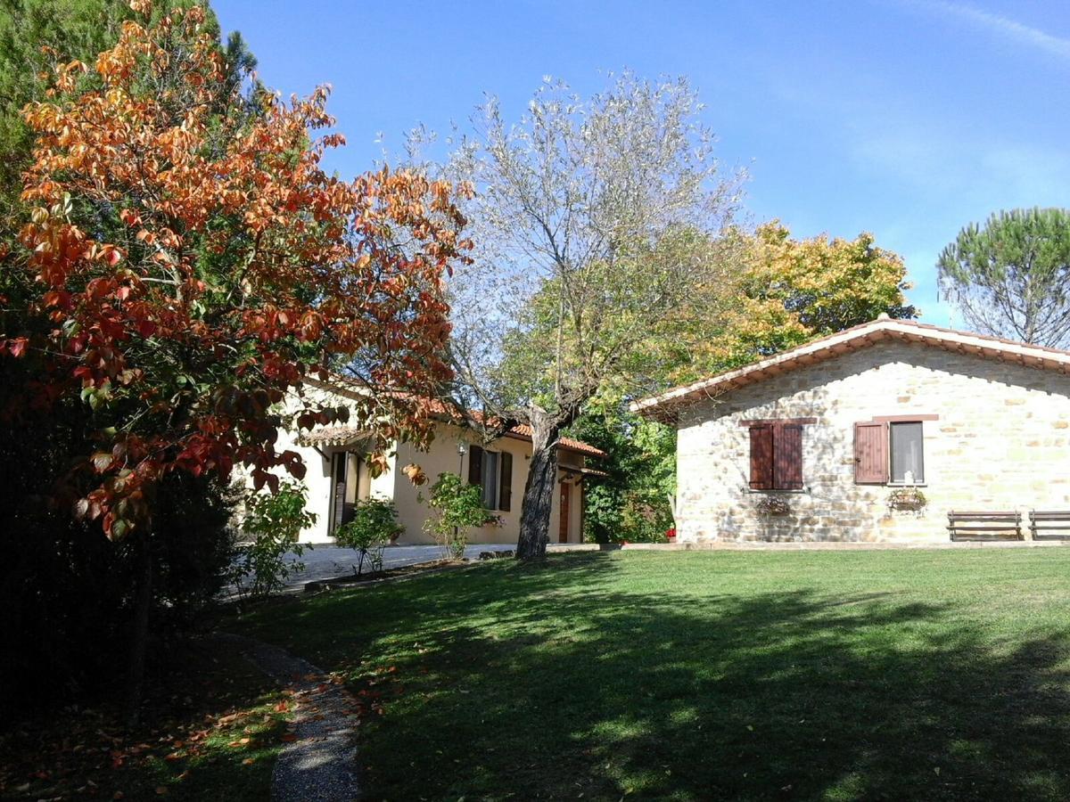 Agriturismo Villa Mozart Nel Verde Gubbio Kültér fotó