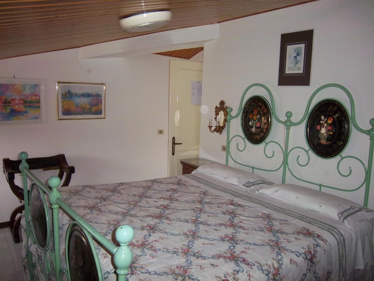 Agriturismo Villa Mozart Nel Verde Gubbio Kültér fotó